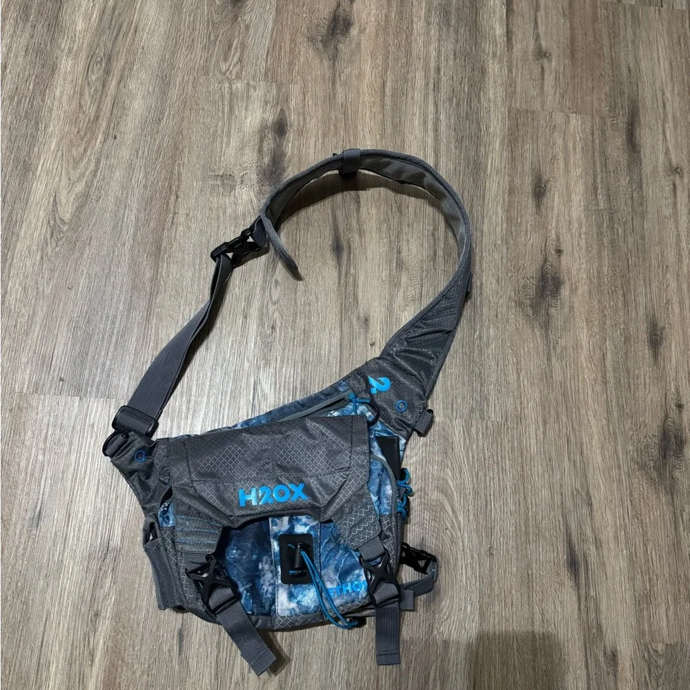 H2OX 3500 Ethos Soft Camo Sling Pack